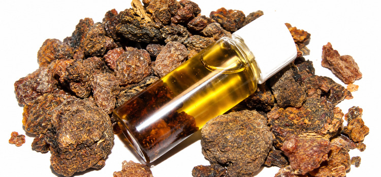 How Hing Oil Manufacturers Ensure Quality, Purity, and Consistency